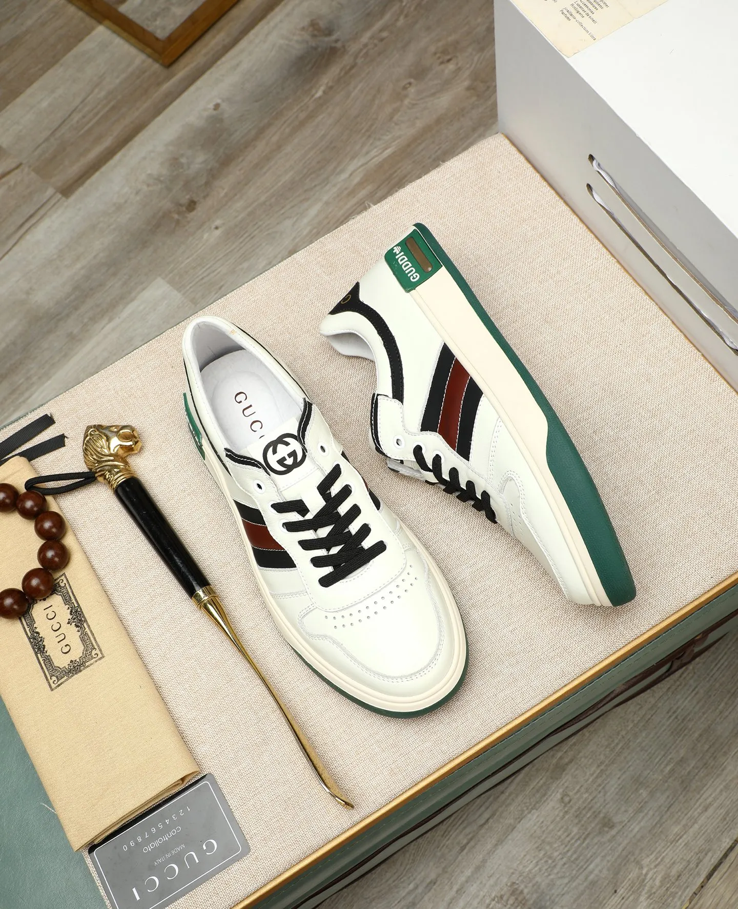 Men's men's shoes 💰440 GUCCI🔍🔍The latest model is on sale at the same time at the counter. Original calfskin imported from Italy, genuine leather lining, (high-end, noble, and classy) with exquisite workmanship. Sole: Original sole provided by the original factory, ⚠Exclusive double-layer movable molded sole super comfortable⚠, real shot 🎬The real thing is better🔍🔍"High quality·Follow the order" Code number 38-44